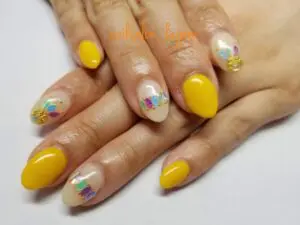 リーフホロネイル