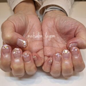 5月の定額ネイル(カラホログラデーション)