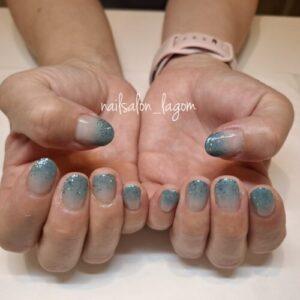 6月の定額ネイル(Ｗグラデーション)