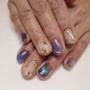 限定ネイル(リーフホロフラワー)