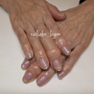 10月の定額ネイル(オーロラ×シェルフレンチ)