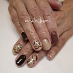 11月の定額ネイル(プッチ風)