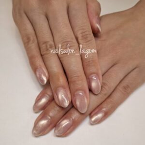 11月の定額ネイル(マグ×グラデ)