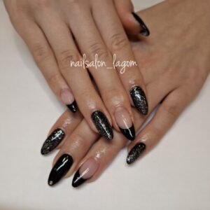 フレンチネイル