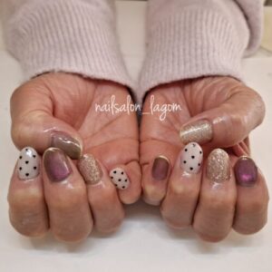 2月の定額ネイル(ドット×マグ×フラッシュ)