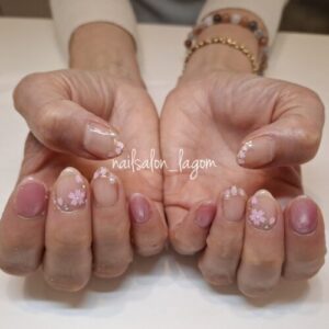 3月の定額ネイル(桜フレンチ)