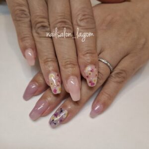 ドライフラワーネイル