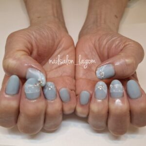 4月の定額ネイル(ドット＆レース)